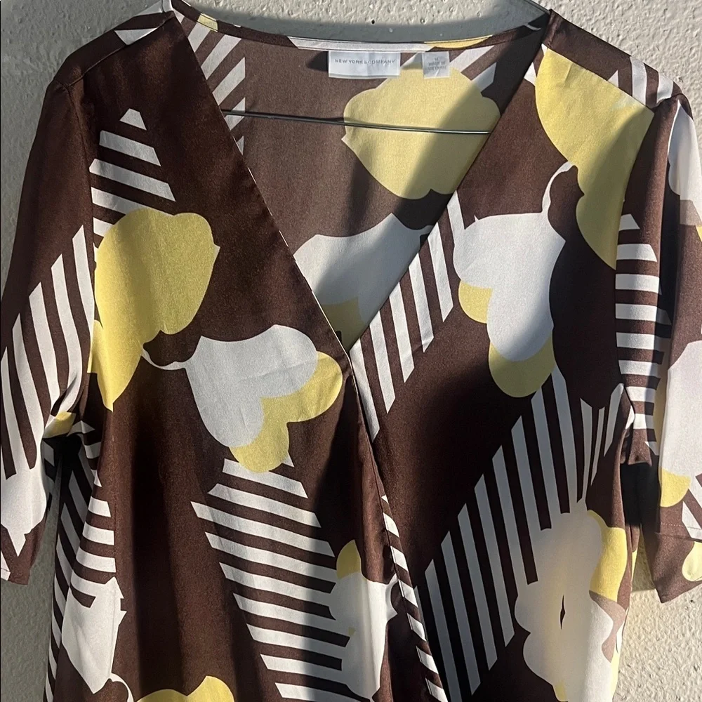 New York & Company Yellow and White Patterned Blouse